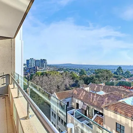 Executive And Spacious Apartments In Masingita Towers Sandton Johannesburg Exterior photo