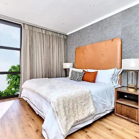 Executive And Spacious Apartments In Masingita Towers Sandton Johannesburg Exterior photo