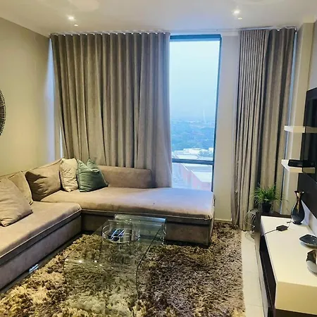 Executive And Spacious Apartments In Masingita Towers Sandton Johannesburg Exterior photo