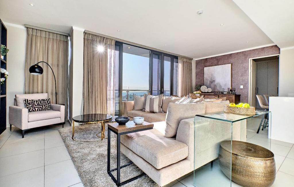 Executive And Spacious In Masingita Towers Sandton * Johannesburg